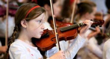 musicMakesSmarter Music Benefits - How the Music Center Enhances Children's Development - Music Institutes Dubai