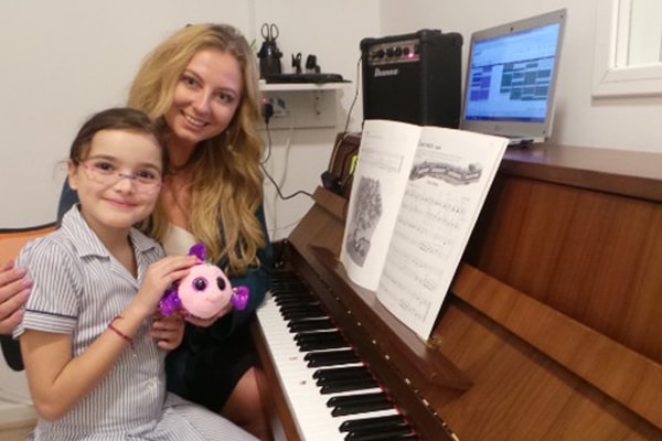 Piano lessons in Dubai