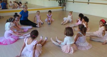 ballet dance classes in Dubai for kids & adults