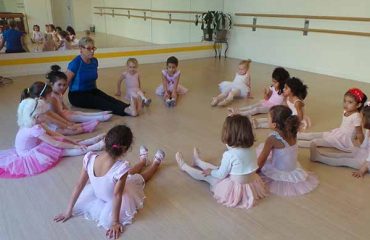 ballet dance classes in Dubai for kids & adults
