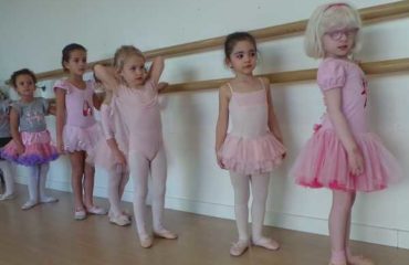 ballet dancing classes in Dubai - Melodica.ae