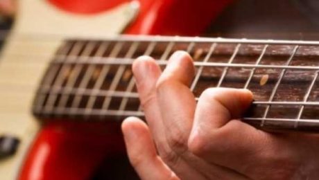 Why Getting Bass Guitar Lessons Is Important