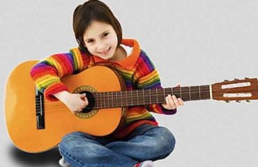 Tips to Learn to Play Acoustic Guitar
