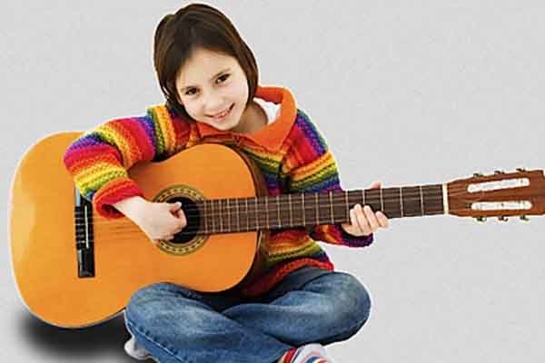 Tips to Learn to Play Acoustic Guitar