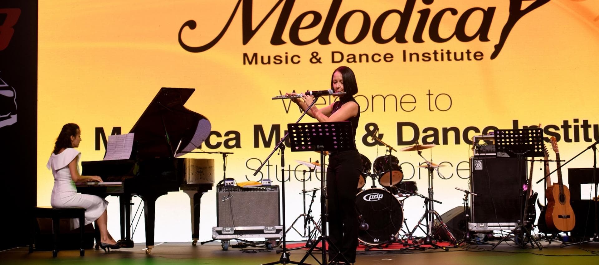 Flute Classes in Dubai, Abu Dhabi Flute lessons near me
