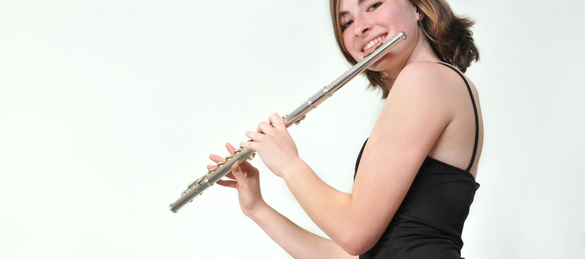 Flute Classes in Dubai, Abu Dhabi Flute lessons near me