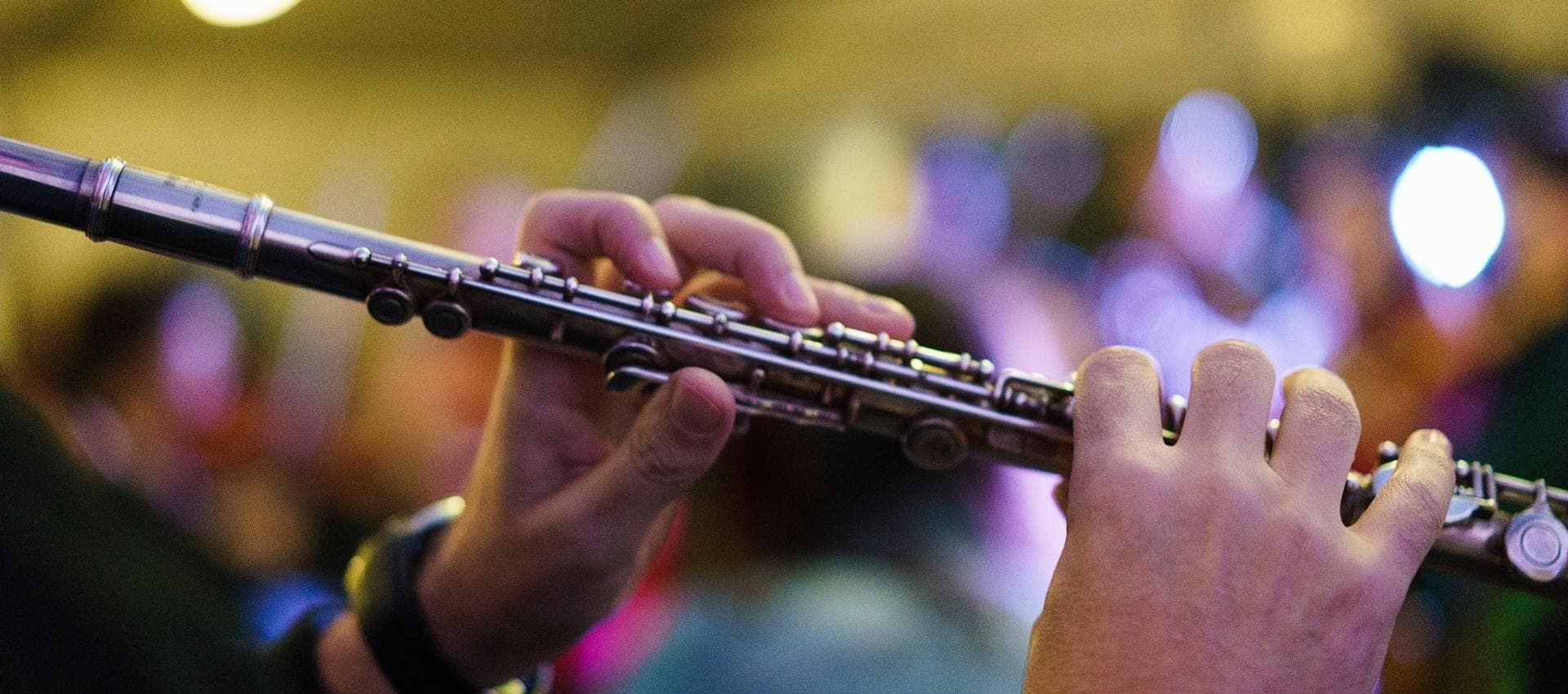 Flute Classes in Dubai, Abu Dhabi Flute lessons near me