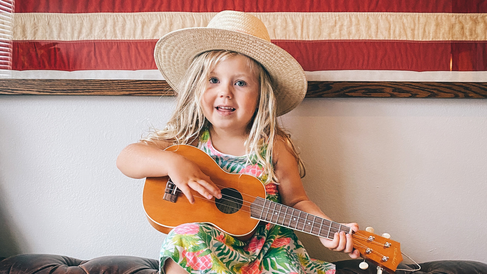 Ukulele classes in Dubai & Abu Dhabi I Ukulele Lessons Near Me